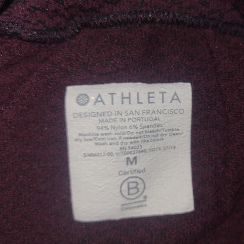 Athleta Flurry Peak Turtleneck Top Plum Burgundy Textured Size M 486817 - Picture 4 of 10
